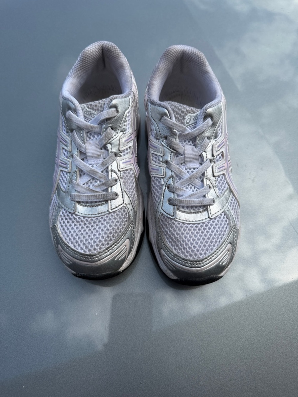 Asics Kids Sneakers in Light Purple and Silver